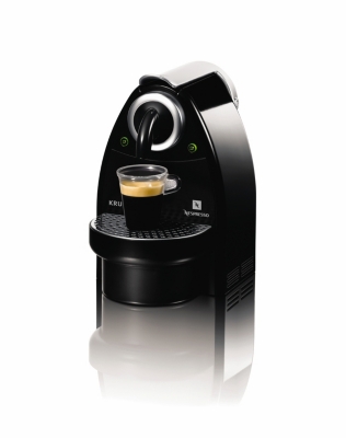 Nespresso KRUPS Essenza noir laqu&eacute;