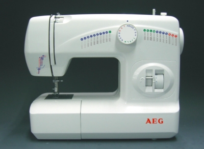 Machine  coudre AEG 230 pour 199