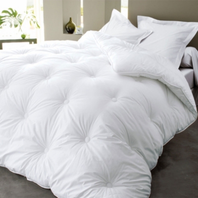 Couette Quallofil Air LESTRA anti taches 
