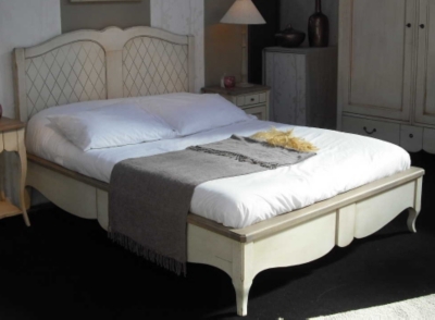 Lit Coralie 140 x 190 cm