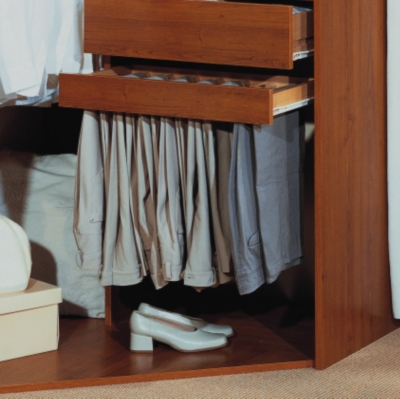 Option porte-pantalons pour armoire d'  angle...