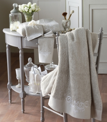 Linge de bain brodé Poème TRAD...
