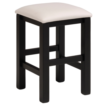 Tabouret pour coiffeuse. Structure : - Hêtre massif. - Assise blanche, rembourrage en mousse (densité 23 kg/m3). Finition : - Laque noire et vernis polyuréthane. - Livré monté. - Garantie 2 ans. / Le tabouret pour coiffeuse s´associe parfaitement aux modèles Poudre, Paillette et Pépite. Il prend très peu de place et se range sous votre meuble pour préserver l´espace libre dans votre chambre. Grâce à ce tabouret, vous ou votre fille serez confortablement installées pour se préparer et se pomponner en toute tranquilité ! Tabouret pour coiffeuse. Structure : - Hêtre massif. - Assise blanche, rembourrage en mousse (densité 23 kg/m3). Finition : - Laque noire et vernis polyuréthane. - Livré monté. - Garantie 2 ans. / Le tabouret pour coiffeuse s´associe parfaitement aux modèles Poudre, Paillette et Pépite. Il prend très peu de place et se range sous votre meuble pour préserver l´espace libre dans votre chambre. Grâce à ce tabouret, vous ou votre fille serez confortablement installées pour se préparer et se pomponner en toute tranquilité !
