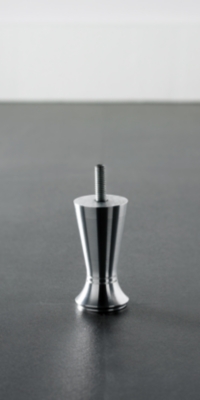 Jeu de 4 pieds conique chromé 8 cm  SIMMONS 